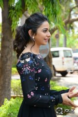 Rakul Preet Singh at Sarrainodu Movie Release Press Meet